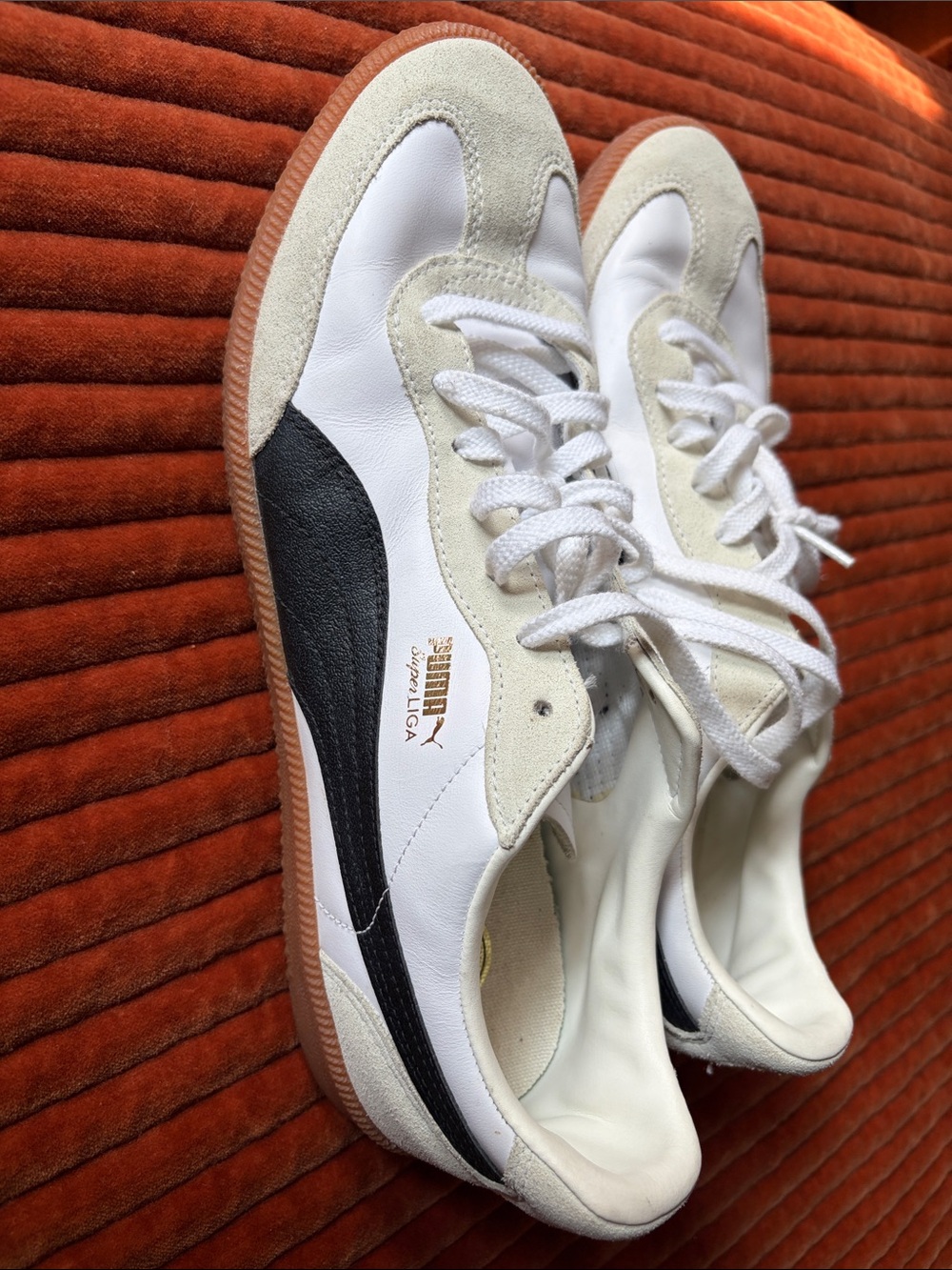Puma Men’s White, Black & Gum Roma Retro Sneakers